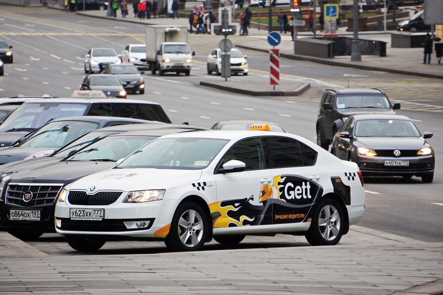 Аренда авто такси в калининграде. Gett такси Skoda Octavia. Машина "такси". Автомобиль «такси».