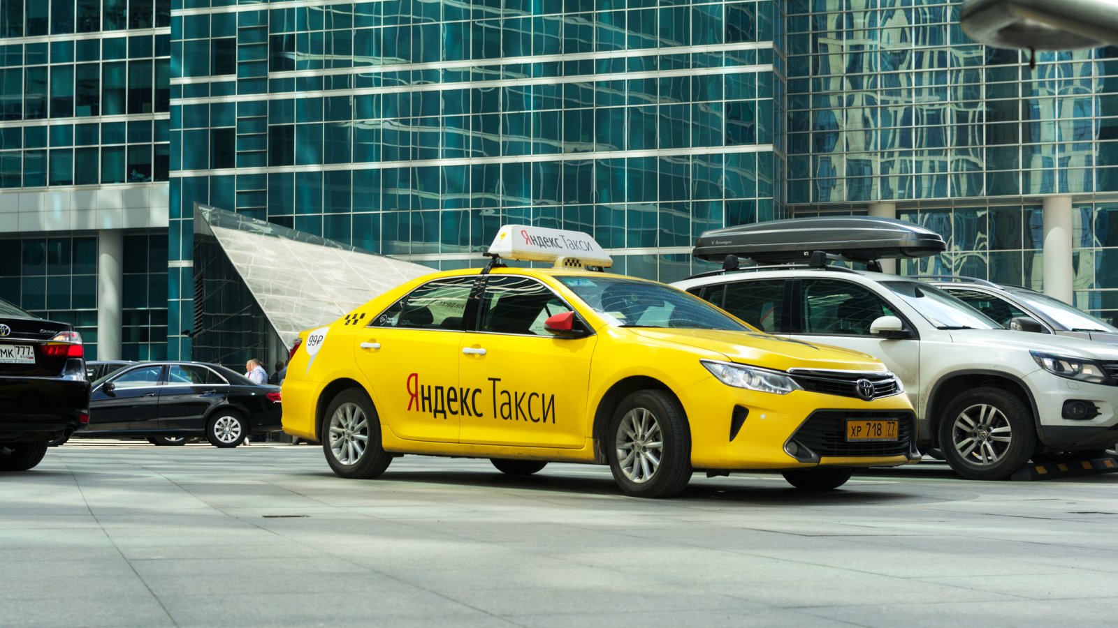 Тойота Яндекс такси